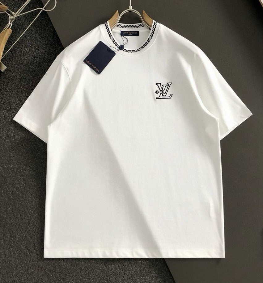 [홍콩명품.LOUIS VUITTON] 루이비통 2025 남성용 반팔 LV1882 YB  홍콩명품의류,구매대행,온라인명품