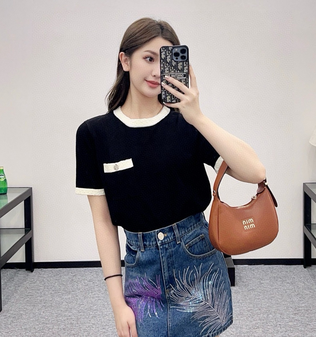 [홍콩명품.CHANEL] 샤넬 2025 여성용 반팔 WA5725 JS-A 홍콩명품의류,구매대행,온라인명품