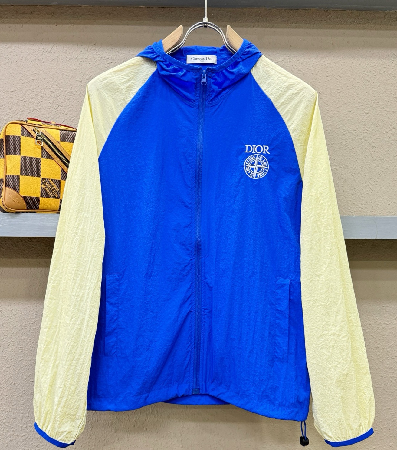 [홍콩명품.Christian Dior]크리스챤 디올 2025 남성용 바람막이 자켓 CD897 PD 홍콩명품의류,구매대행,온라인명품