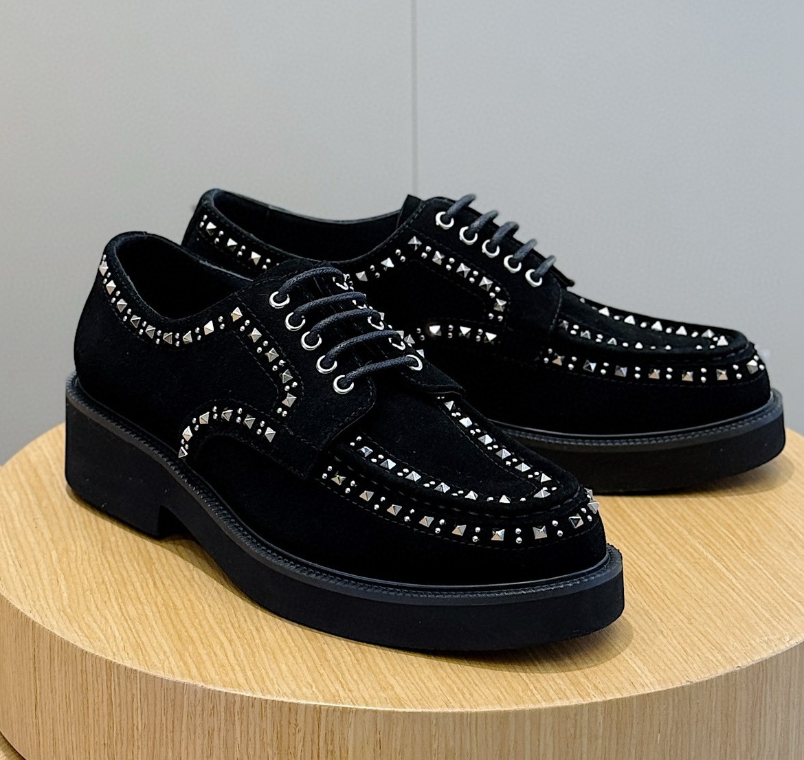 [홍콩명품.VALENTINO]발렌티노 2025 남성용 로퍼 VT221 SH-E 홍콩명품의류,구매대행,온라인명품