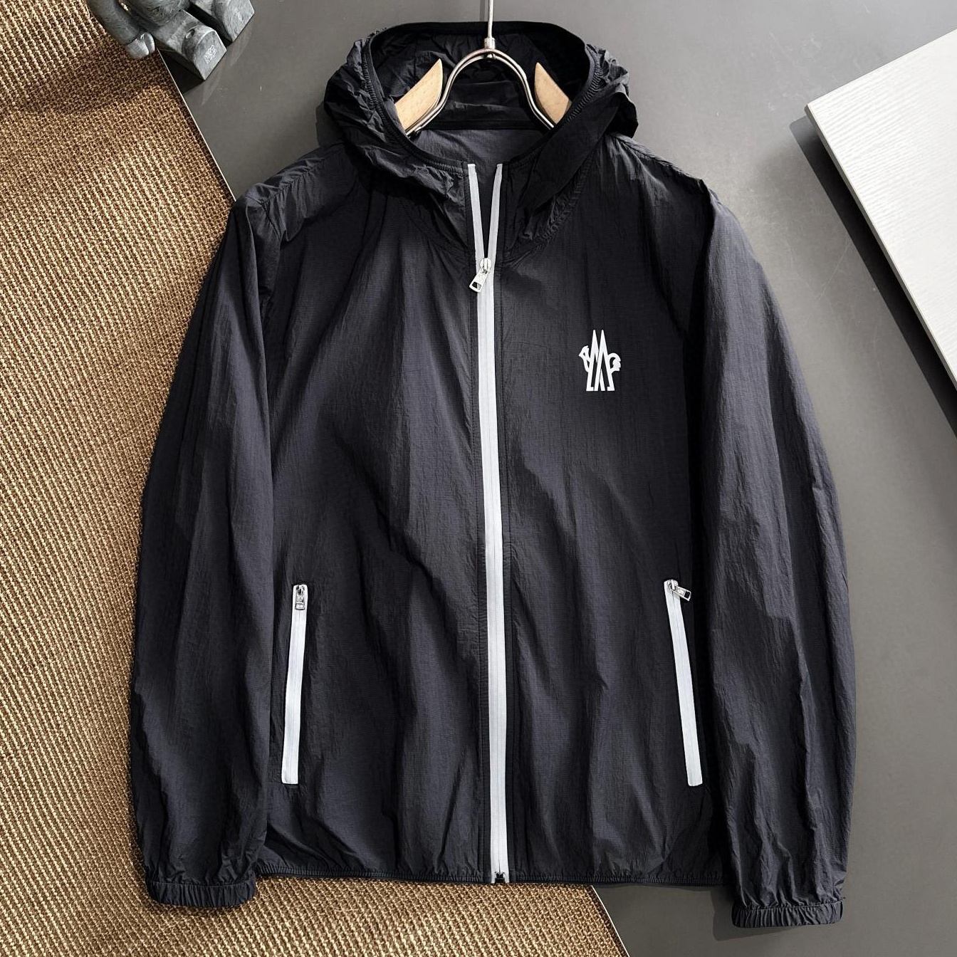 [홍콩명품.MONCLER] 몽클레어 2025 남성용 바람막이 자켓 MQ1324 PD 홍콩명품의류,구매대행,온라인명품