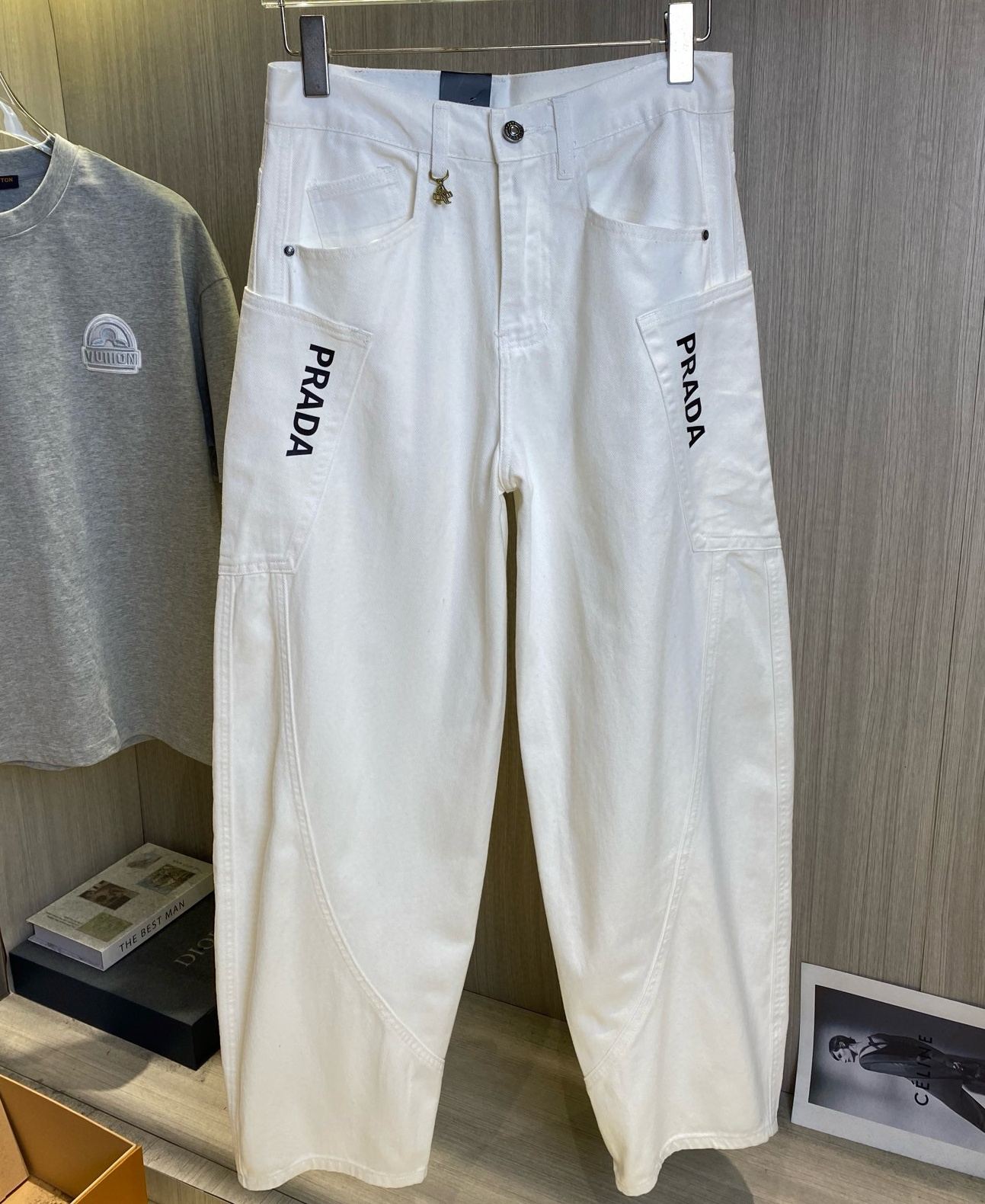 [홍콩명품.PRADA] 프라다 2025 남성용 청바지 PD1395 PD 홍콩명품의류,구매대행,온라인명품