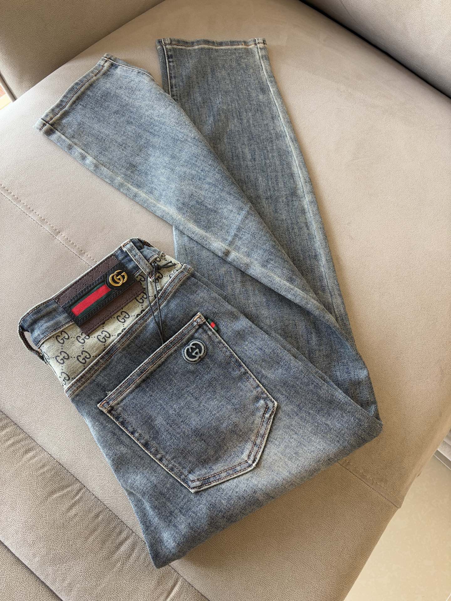 [홍콩명품.GUCCI] 구찌 2025 남성용 청바지 GC495 YB 홍콩명품의류,구매대행,온라인명품