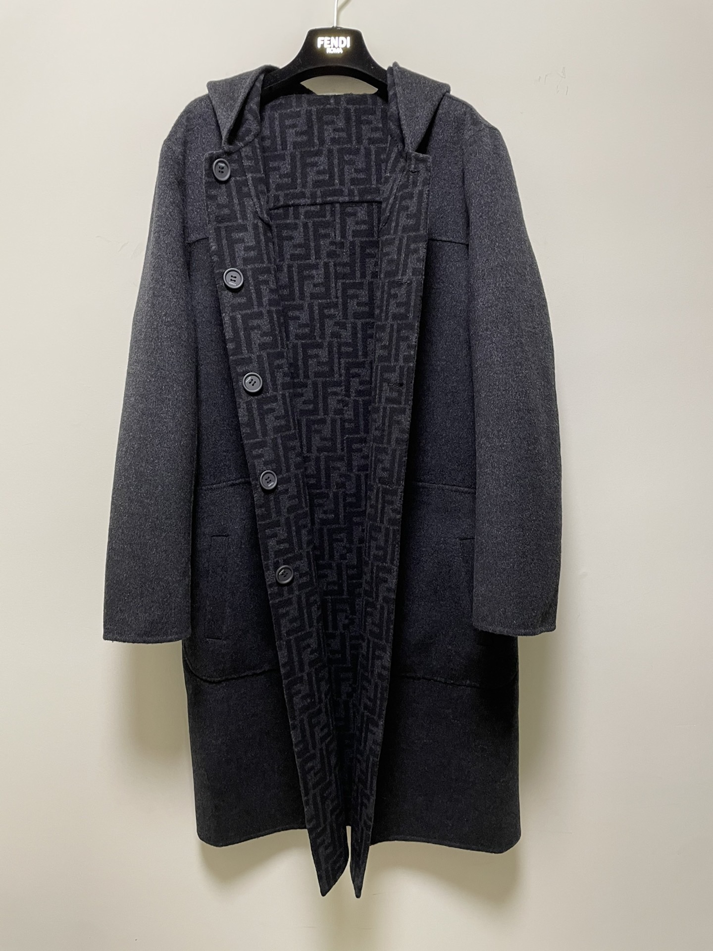 [홍콩명품,FENDI] 펜디 2025 남성용 울코트 FD608 HD 홍콩명품의류,구매대행,온라인명품