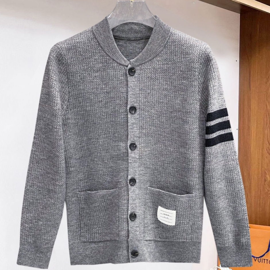 [홍콩명품.THOM BROWNE ] 톰 브라운 2025 남성용 울 가디건 TB1266 YB 홍콩명품의류,구매대행,온라인명품