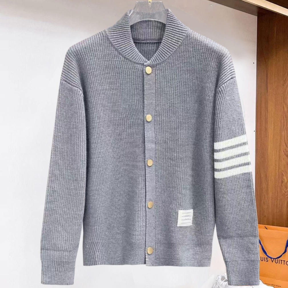 [홍콩명품.THOM BROWNE ] 톰 브라운 2025 남성용 울 가디건 TB1270 YB 홍콩명품의류,구매대행,온라인명품