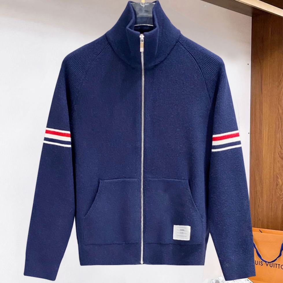 [홍콩명품.THOM BROWNE ] 톰 브라운 2025 남성용 울 가디건 TB1271 YB 홍콩명품의류,구매대행,온라인명품