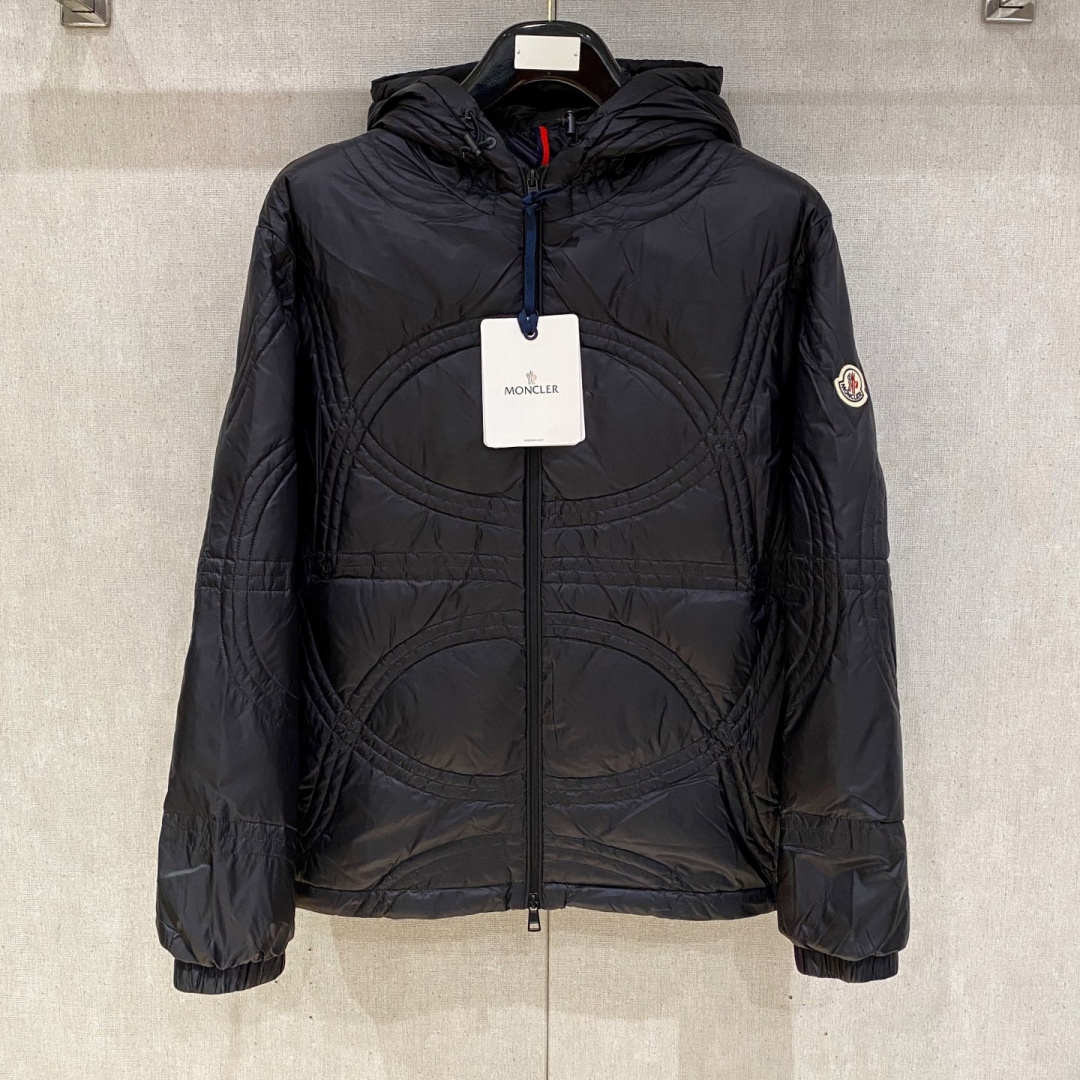 [홍콩명품.MONCLER] 몽클레어 2025 남성용 구스다운 패딩자켓 MQ1388 YB 홍콩명품의류,구매대행,온라인명품