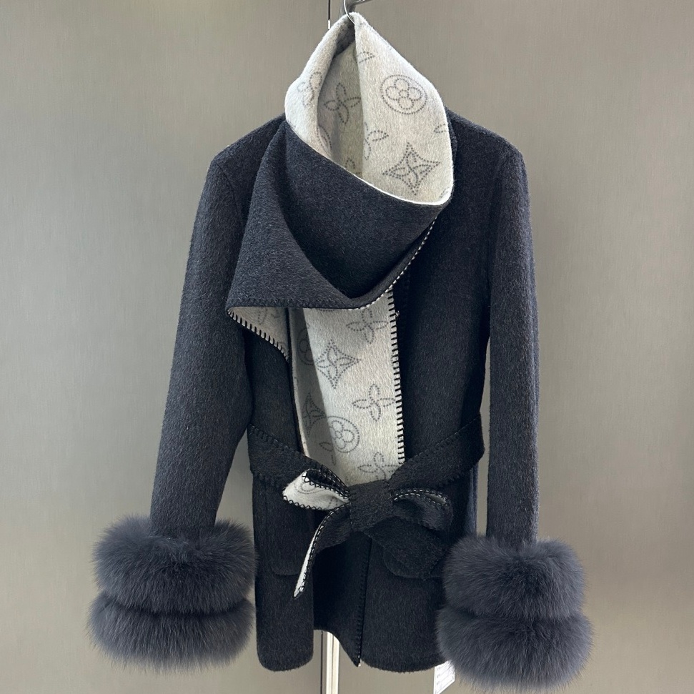 [홍콩명품.LOUIS VUITTON] 루이비통  2025 여성용 코트 WA5817 JS 홍콩명품의류,구매대행,온라인명품