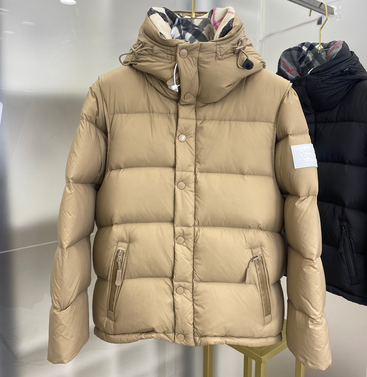 [홍콩명품.BURBERRY] 버버리 2025 남성용 덕다운 패딩자켓 BU1359 HD 홍콩명품의류,구매대행,온라인명품