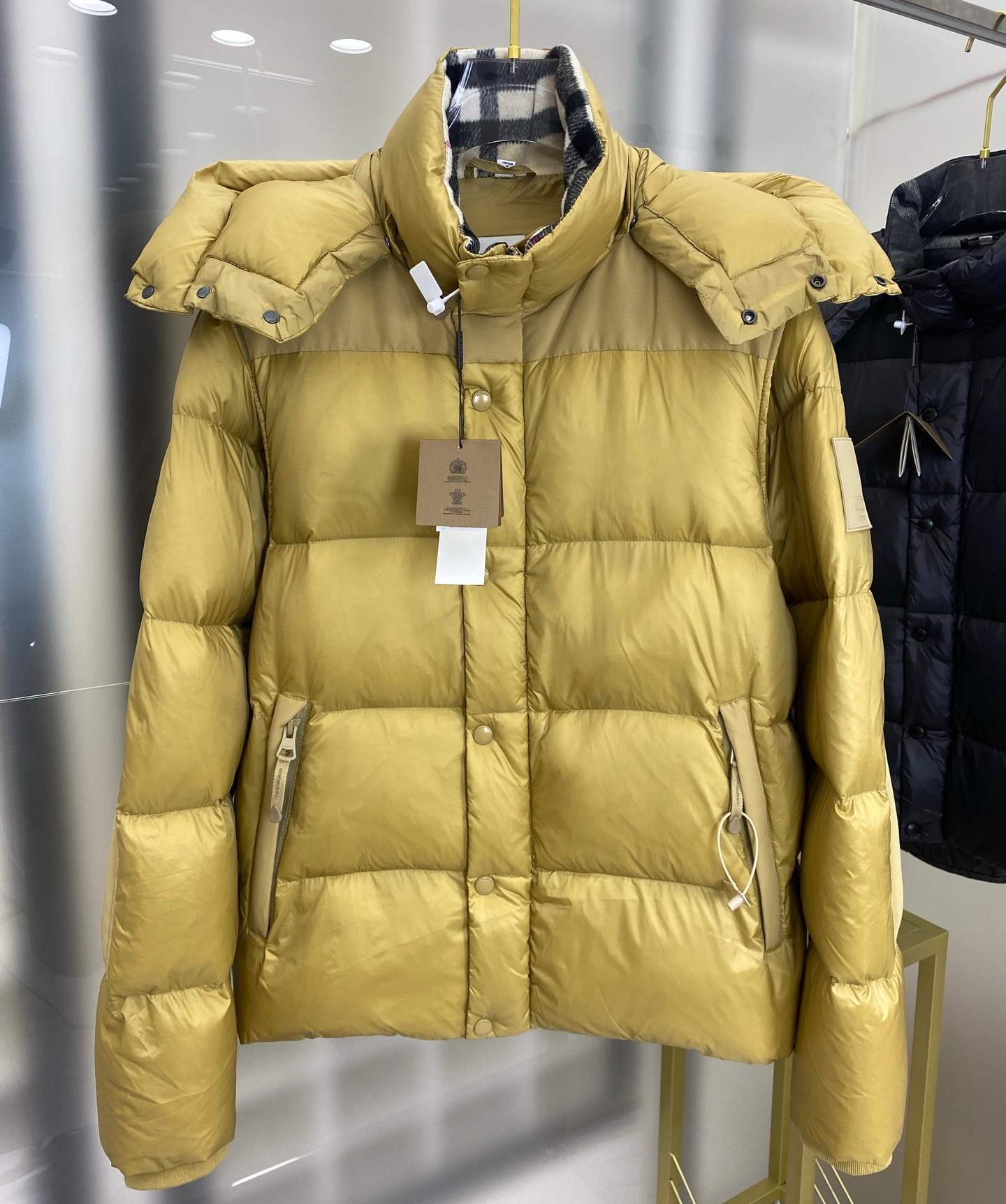 [홍콩명품.BURBERRY] 버버리 2025 남성용 덕다운 패딩자켓 BU1360 HD 홍콩명품의류,구매대행,온라인명품