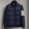 [홍콩명품.THOM BROWNE ] 톰 브라운 2025 남성용 덕다운 패딩 TB1312 YB 홍콩명품의류,구매대행,온라인명품