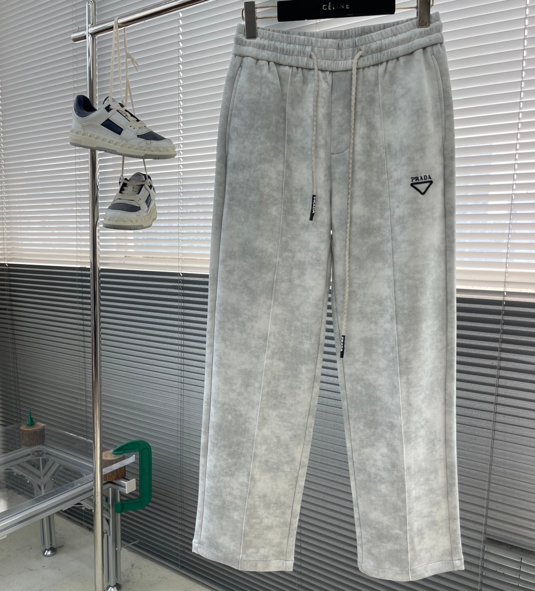 [홍콩명품.PRADA] 프라다 2025 남성용 추리닝바지 PD1498 HD   홍콩명품의류,구매대행,온라인명품