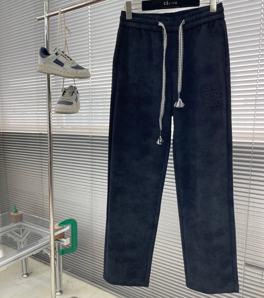 [홍콩명품.LOEWE] 로에베 2025 남성용 바지 LE433 HD 홍콩명품의류,구매대행,온라인명품