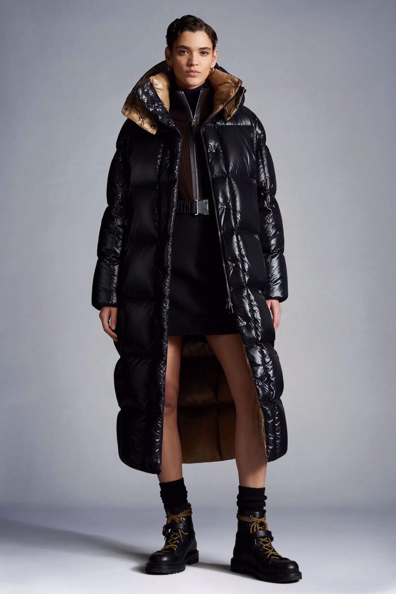 [홍콩명품.MONCLER] 몽클레어 2025 여성 구스다운 롱패딩 WA6057 JS  홍콩명품의류,구매대행,온라인명품