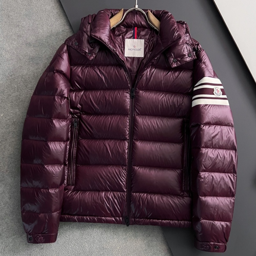 [홍콩명품.MONCLER] 몽클레어 2025 남성용 구스다운 패딩자켓 MQ1446 YB 홍콩명품의류,구매대행,온라인명품