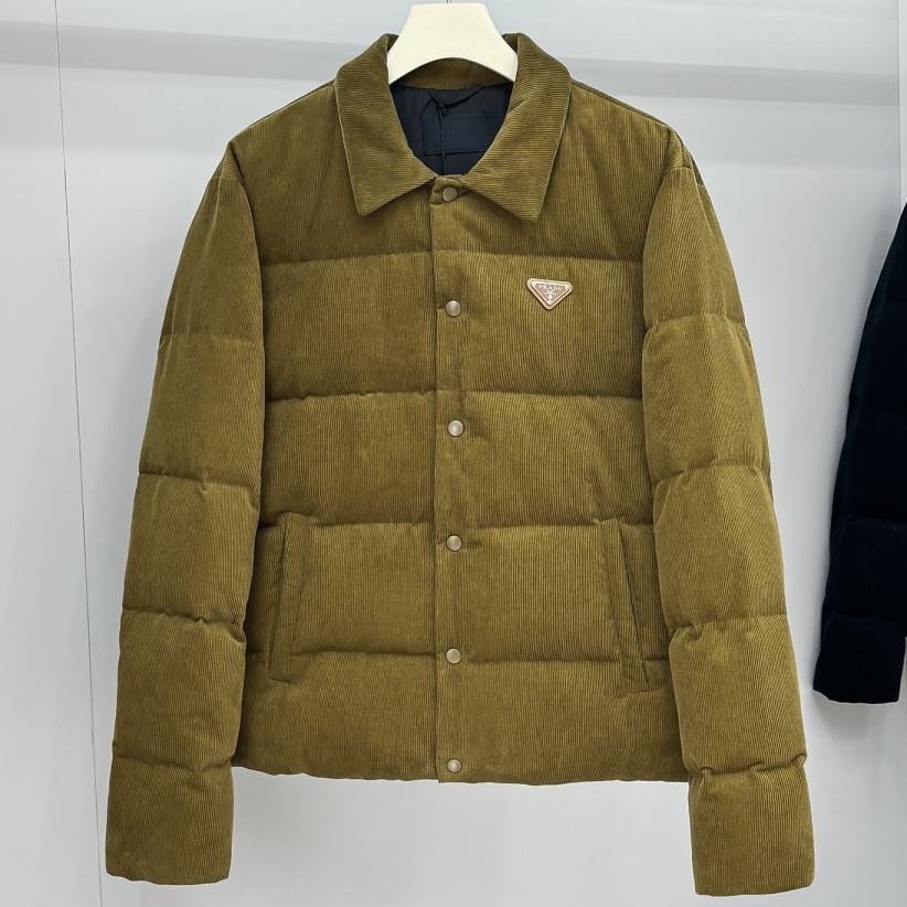 [홍콩명품.PRADA] 프라다 2025 남성용 구스다운 패딩 PD1539 YB 홍콩명품의류,구매대행,온라인명품