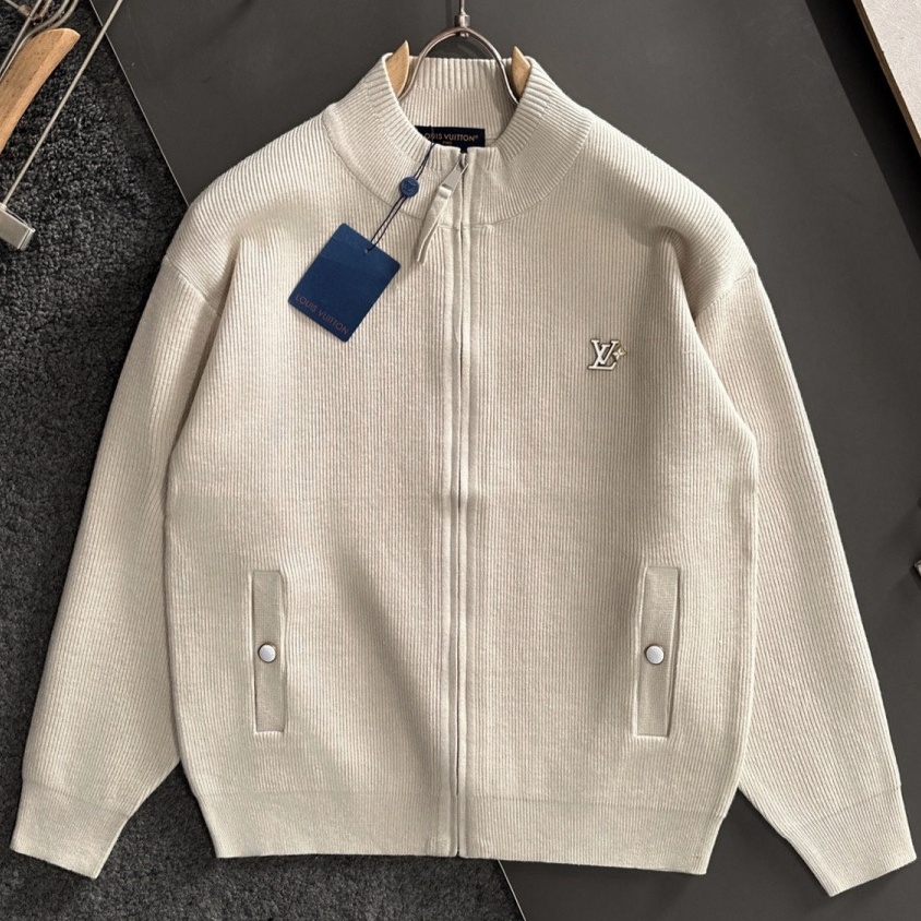 [홍콩명품.LOUIS VUITTON] 루이비통 25SS  울혼방 가디건 LV2334 PD 홍콩명품의류,구매대행,온라인명품