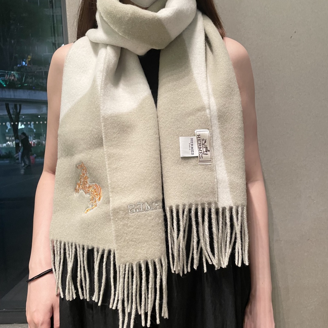 [홍콩명품.HERMES] 에르메스 2025 남여공용 캐시미어 스카프 SN1096 SG1 홍콩명품의류,구매대행,온라인명품