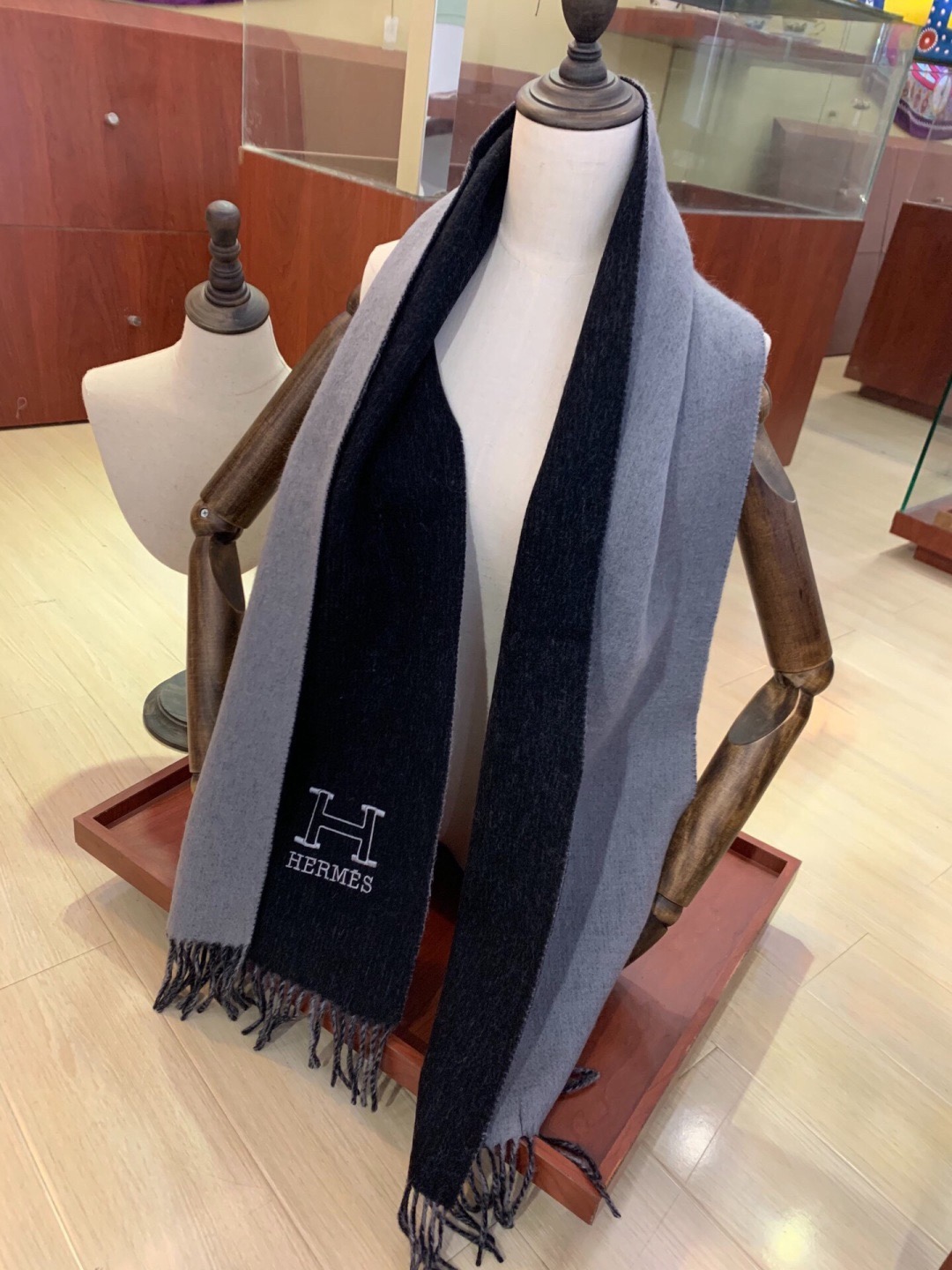 [홍콩명품.HERMES] 에르메스 2025 남여공용 캐시미어 스카프 SN1098 SG1 홍콩명품의류,구매대행,온라인명품