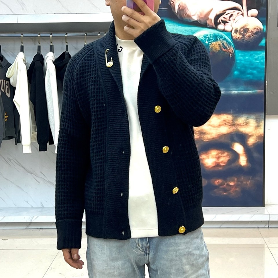 [홍콩명품 VERSACE] 베르사체 2025 남성용 울가디건 VC249 PD 홍콩명품의류,구매대행,온라인명품