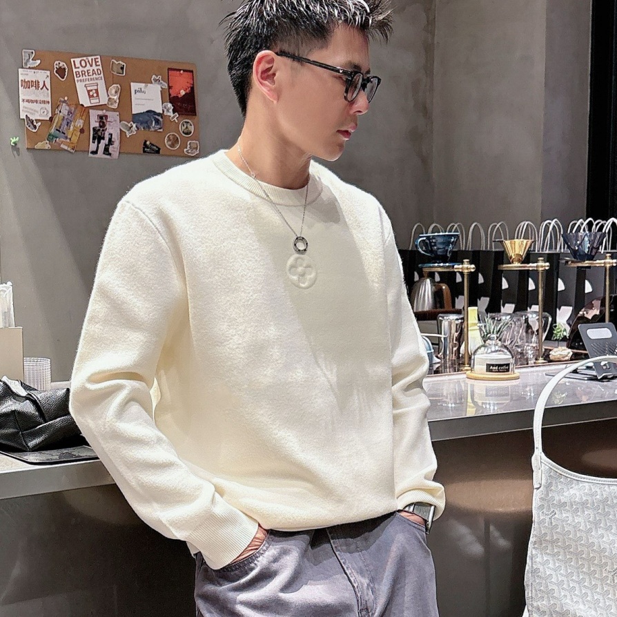 [홍콩명품.LOUIS VUITTON] 루이비통 2025 남성용 니트풀오버 LV2462 HD 홍콩명품의류,구매대행,온라인명품