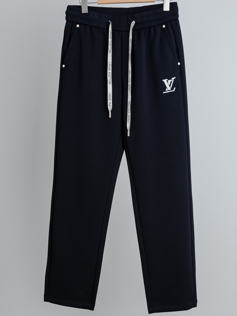 [홍콩명품.LOUIS VUITTON] 루이비통 2026 남성용 추리닝바지 LV2598 PD 홍콩명품의류,구매대행,온라인명품