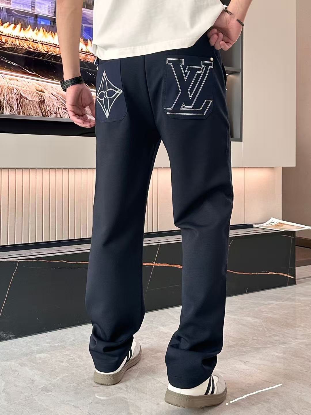 [홍콩명품.LOUIS VUITTON] 루이비통 2026 남성용 추리닝바지 LV2599 PD 홍콩명품의류,구매대행,온라인명품