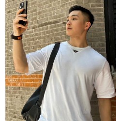 [홍콩명품.PRADA] 프라다 2026 남성용 반팔티 PD1733 PD 홍콩명품의류,구매대행,온라인명품