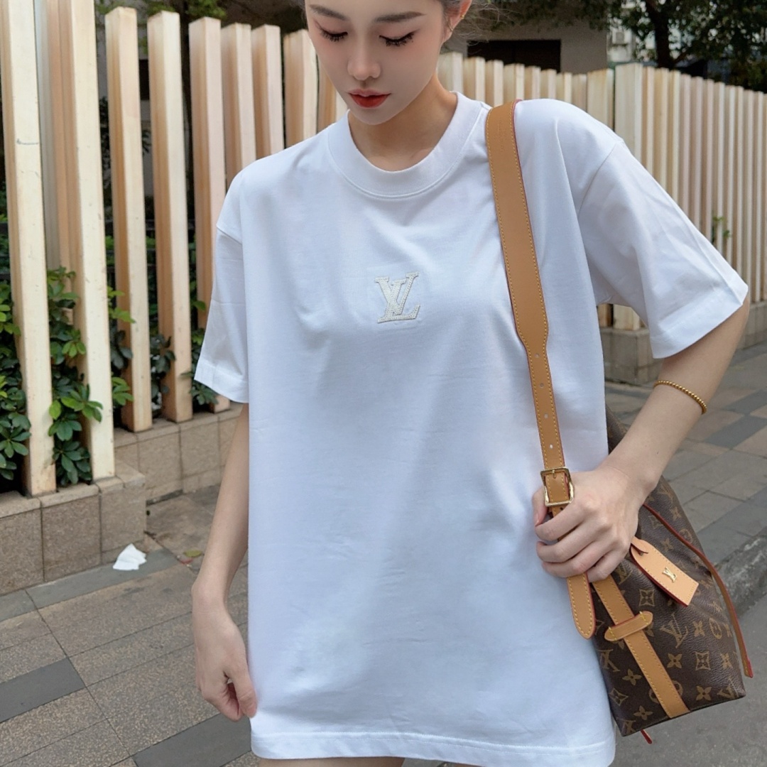 [홍콩명품.LOUIS VUITTON] 루이비통 2026 남성용 반팔티 LV2639 PD 홍콩명품의류,구매대행,온라인명품