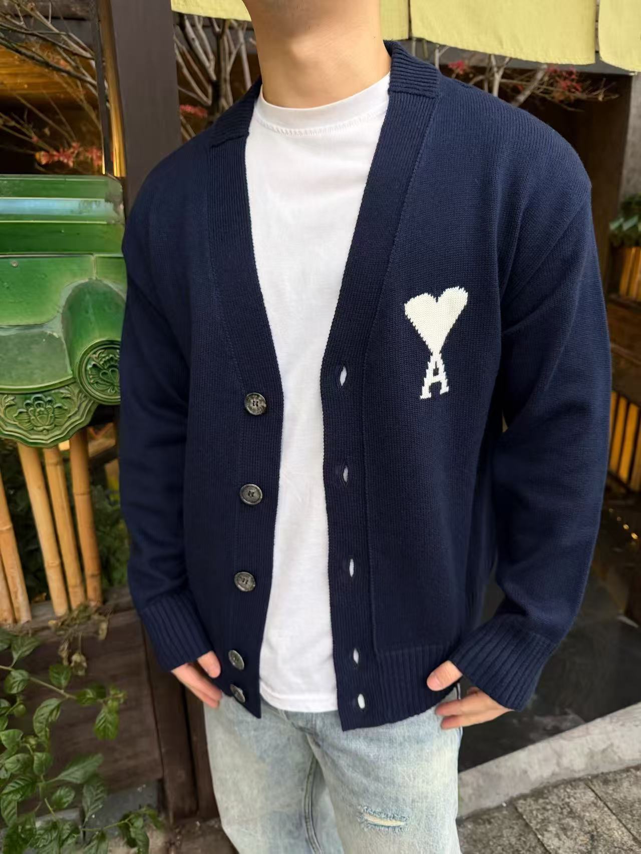 [홍콩명품.AMI] 아미 2026 남성용 울가디건 AM053 HD 홍콩명품의류,구매대행,온라인명품