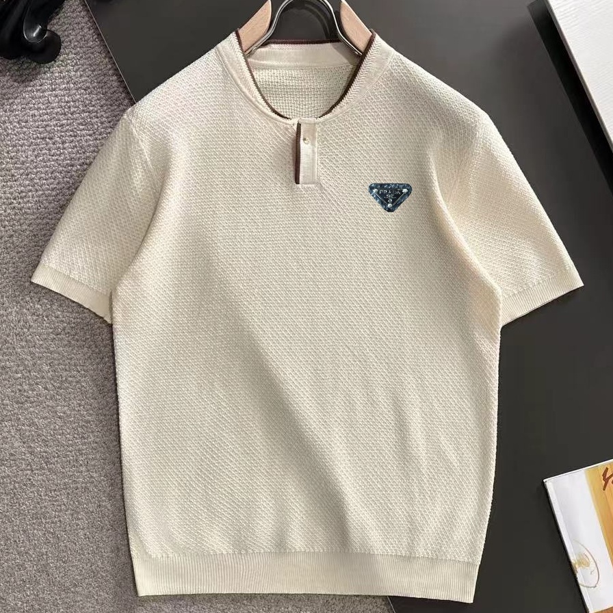 [홍콩명품.PRADA] 프라다 2026 남성용 니트반팔 PD1750 PD 홍콩명품의류,구매대행,온라인명품