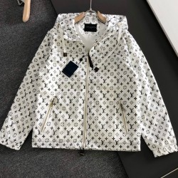 [홍콩명품.LOUIS VUITTON] 루이비통 2026 남성용 바람막이 후드자켓 LV2713 PD 홍콩명품의류,구매대행,온라인명품