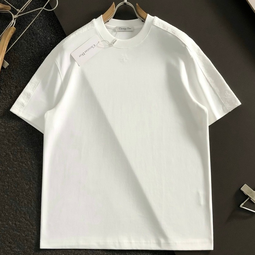 [홍콩명품.Christian Dior] 크리스챤 디올 2026 남성용 반팔티 CD1613 PD 홍콩명품의류,구매대행,온라인명품