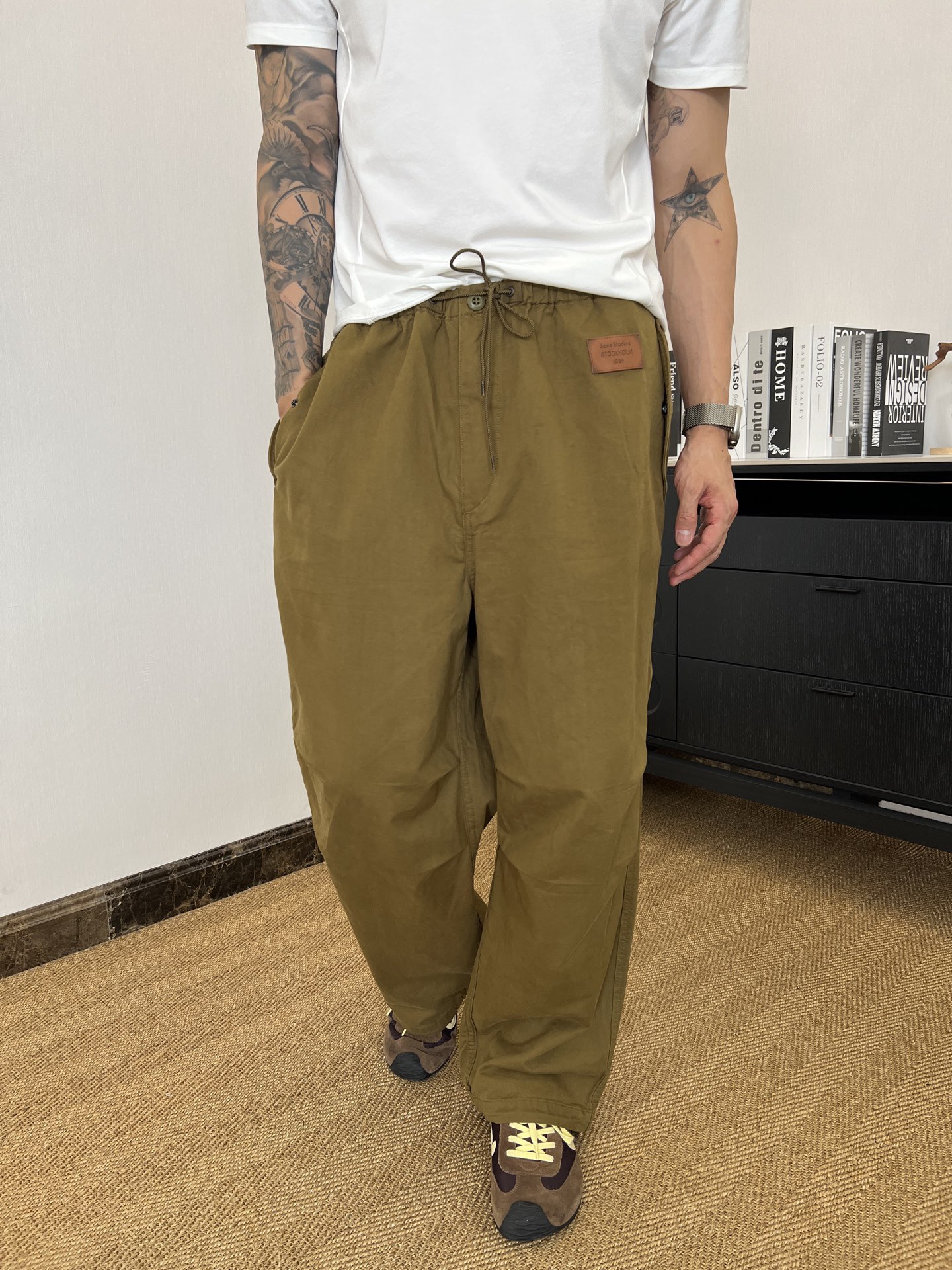 [홍콩명품.ACNE] 아크네 스튜디오 2026 남성 바지 GT473 HD 홍콩명품의류,구매대행,온라인명품