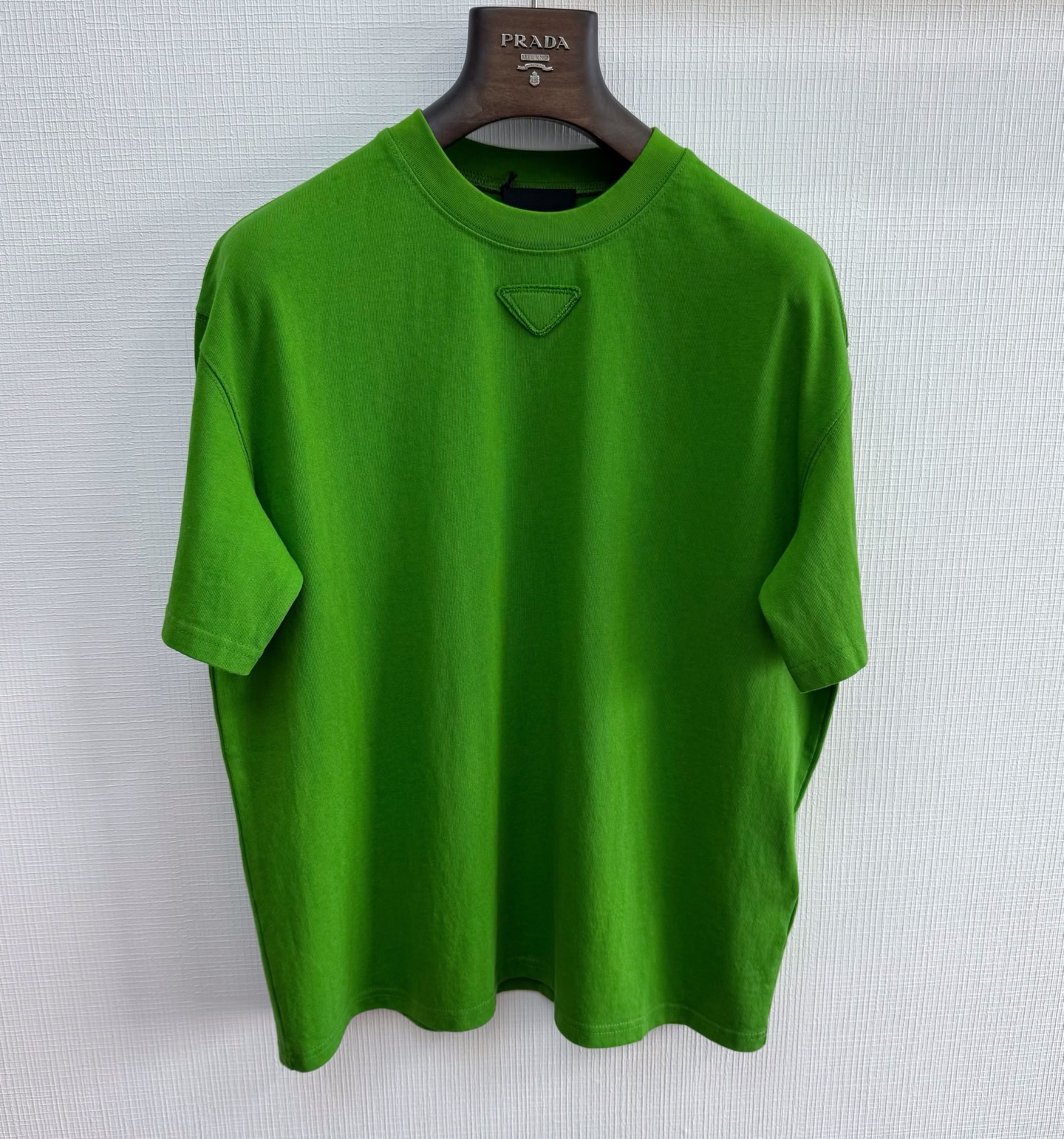 [홍콩명품.PRADA] 프라다 2026 남성용 반팔 PD1840 YB 홍콩명품의류,구매대행,온라인명품