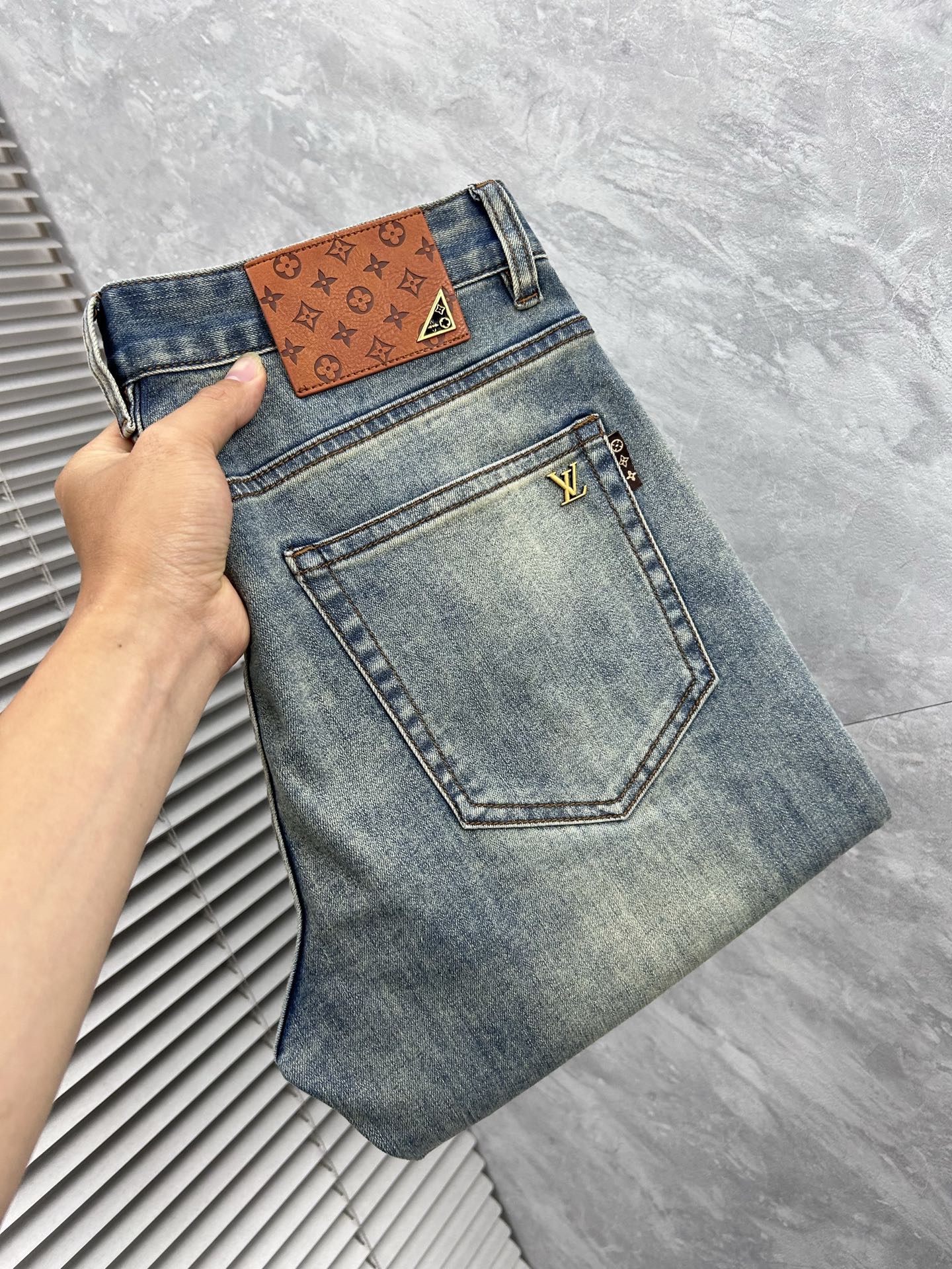 [홍콩명품.LOUIS VUITTON] 루이비통 2026 남성용 청바지 LV2777 PD 홍콩명품의류,구매대행,온라인명품