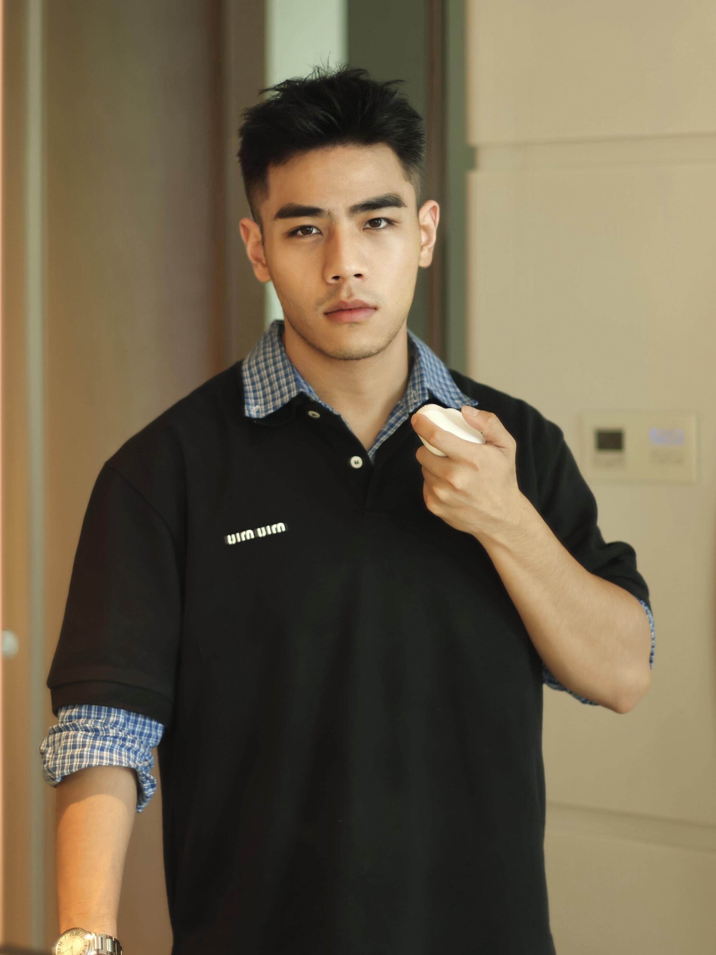 [홍콩명품,MIU MIU] 미우미우 2026 폴로반팔 MM071 HD 홍콩명품의류,구매대행,온라인명품