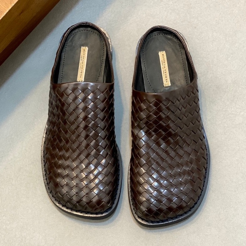 [홍콩명품.BOTTEGA VENETA] 보테가베네타 2026 남성용 뮬 슬리퍼 BV063 SH-E 홍콩명품의류,구매대행,온라인명품