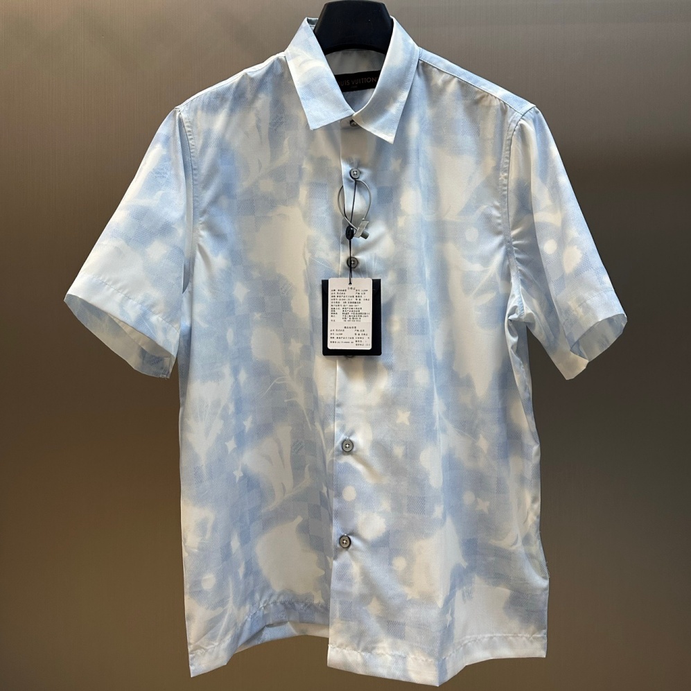 [홍콩명품.LOUIS VUITTON] 루이비통 2026 남성용 반팔셔츠 LV2889 PD 홍콩명품의류,구매대행,온라인명품