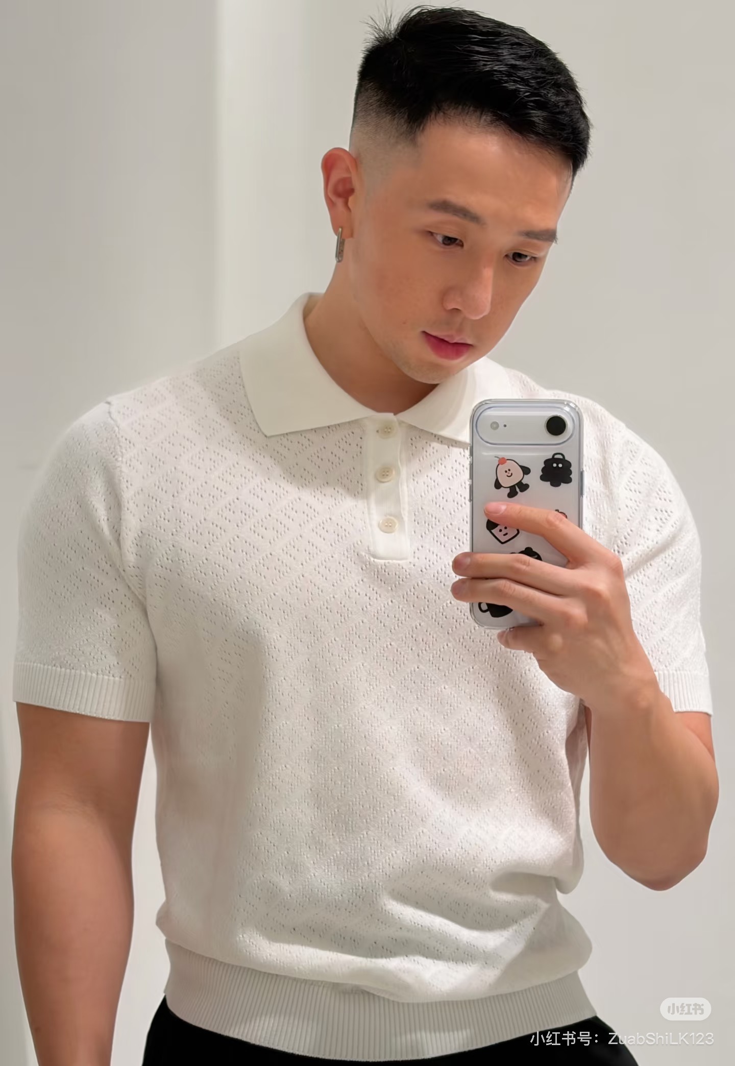 [홍콩명품,FENDI] 펜디 2026 남성용 니트반팔 FD773 PD 홍콩명품의류,구매대행,온라인명품