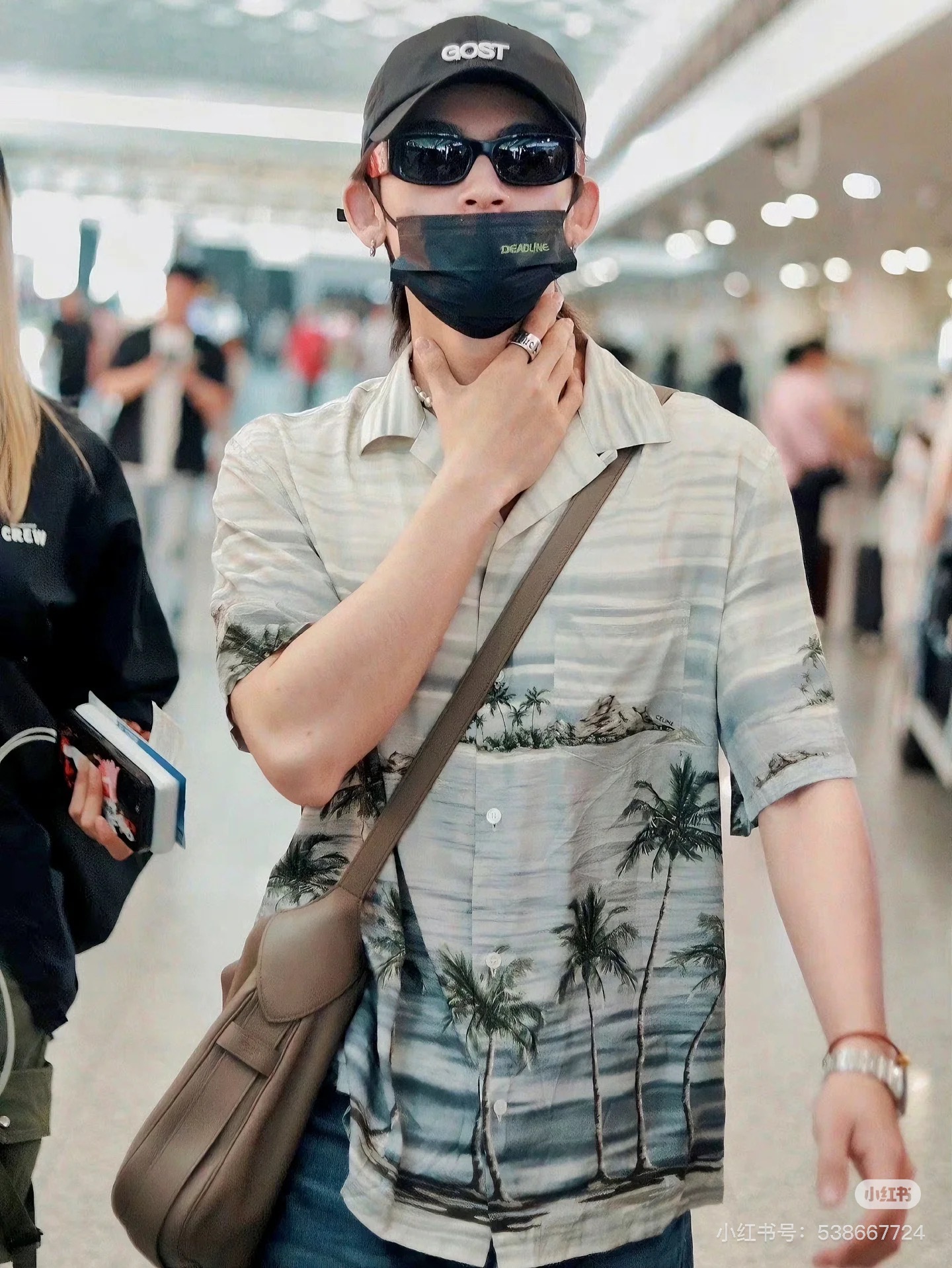 [홍콩명품.CELINE] 셀린느 2026 남성용 반팔셔츠 CN136 홍콩명품의류,구매대행,온라인명품