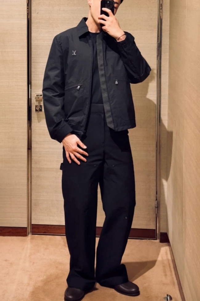 [홍콩명품.LOUIS VUITTON] 루이비통 2026 남성용 자켓세트 LV3017 HD 홍콩명품의류,구매대행,온라인명품
