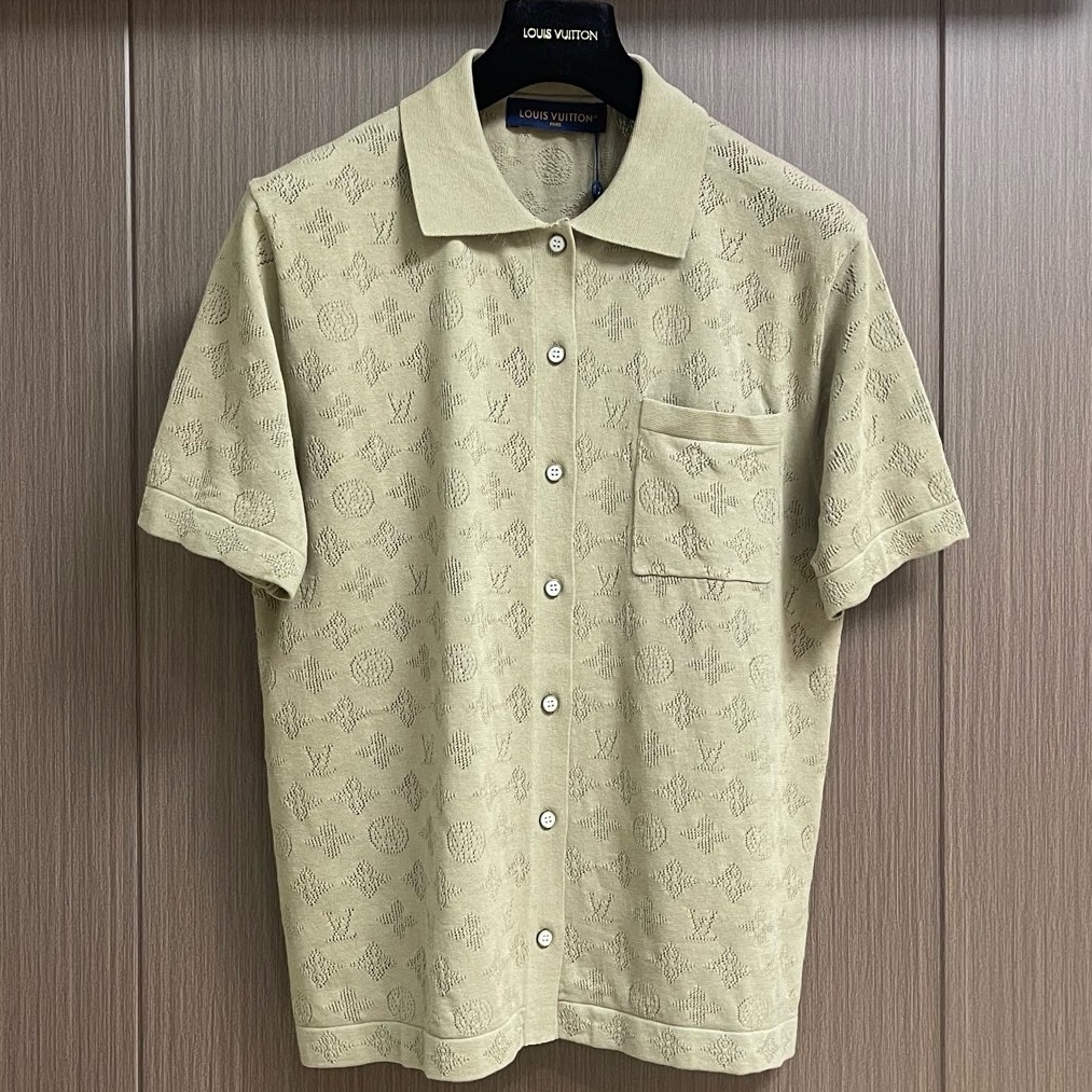 [홍콩명품.LOUIS VUITTON] 루이비통 2026 남성용 니트반팔 LV3089 PD 홍콩명품의류,구매대행,온라인명품