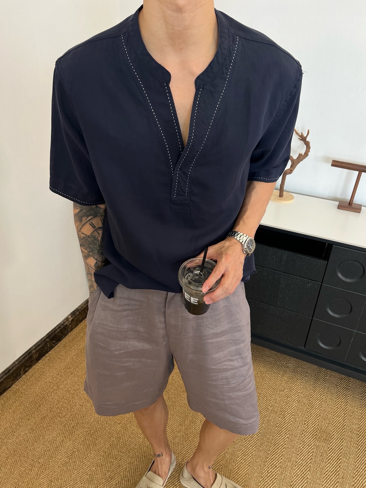 [홍콩명품.HERMES] 에르메스 2026 남성용 린넨반팔 HM588 YB 홍콩명품의류,구매대행,온라인명품