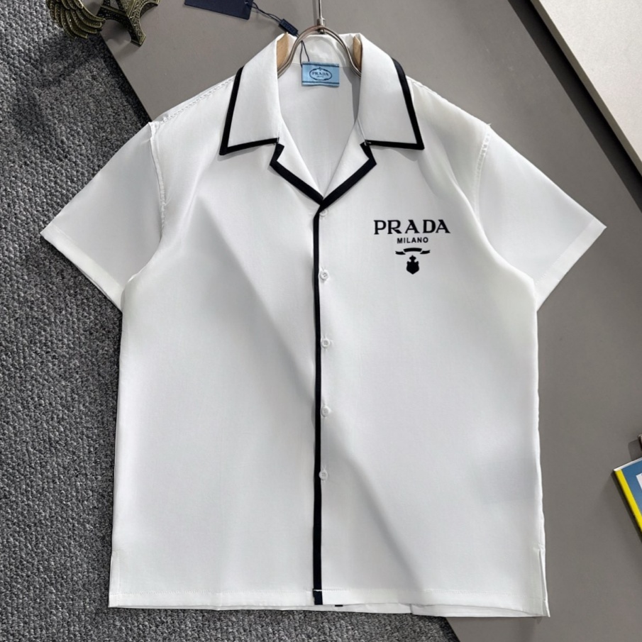 [홍콩명품.PRADA] 프라다 2026 남성용 반팔셔츠 PD2093 PD 홍콩명품의류,구매대행,온라인명품