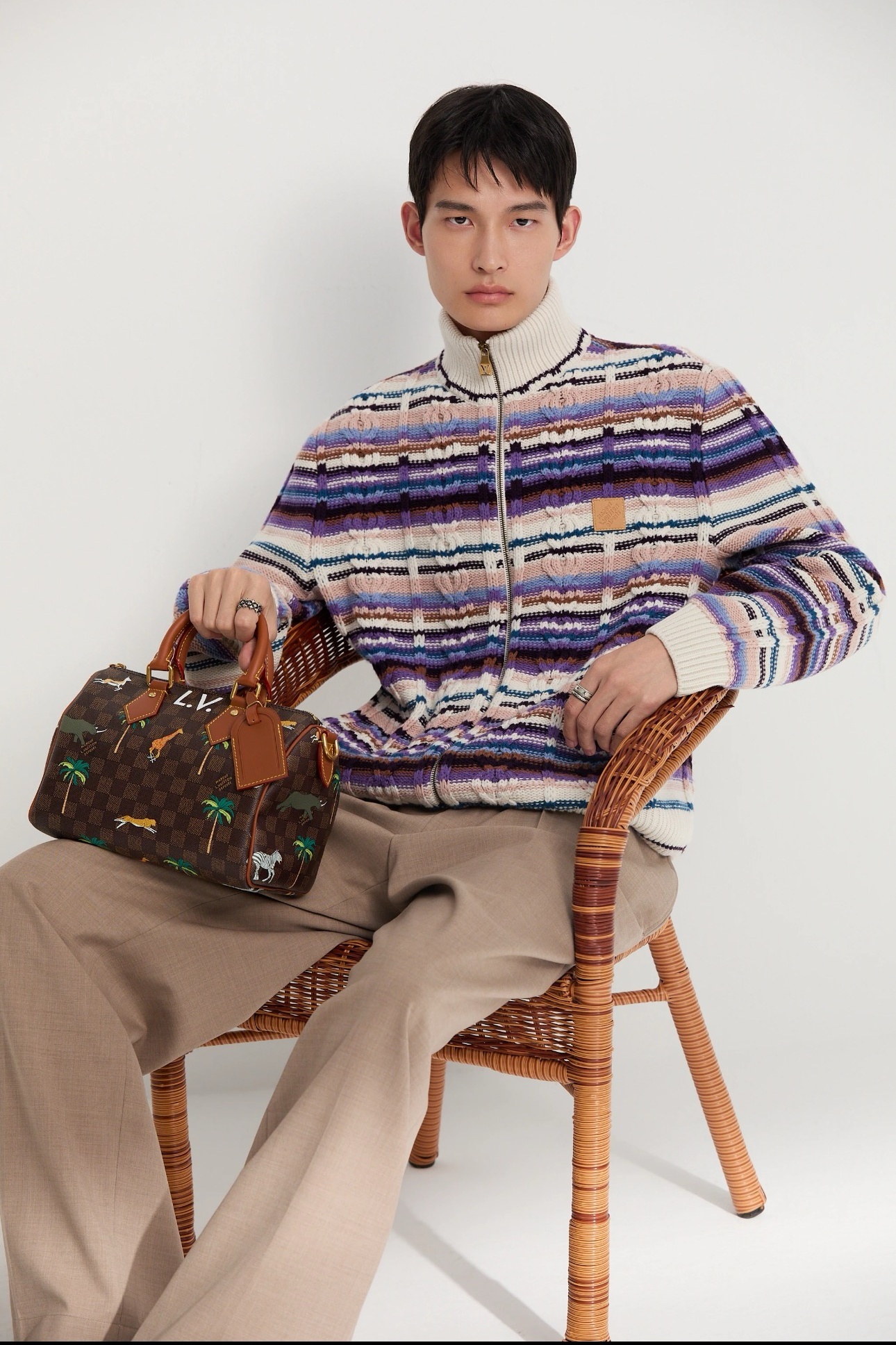 [홍콩명품.LOUIS VUITTON] 루이비통 2026 남성용 울혼방 가디건 LV3481 PD 홍콩명품의류,구매대행,온라인명품