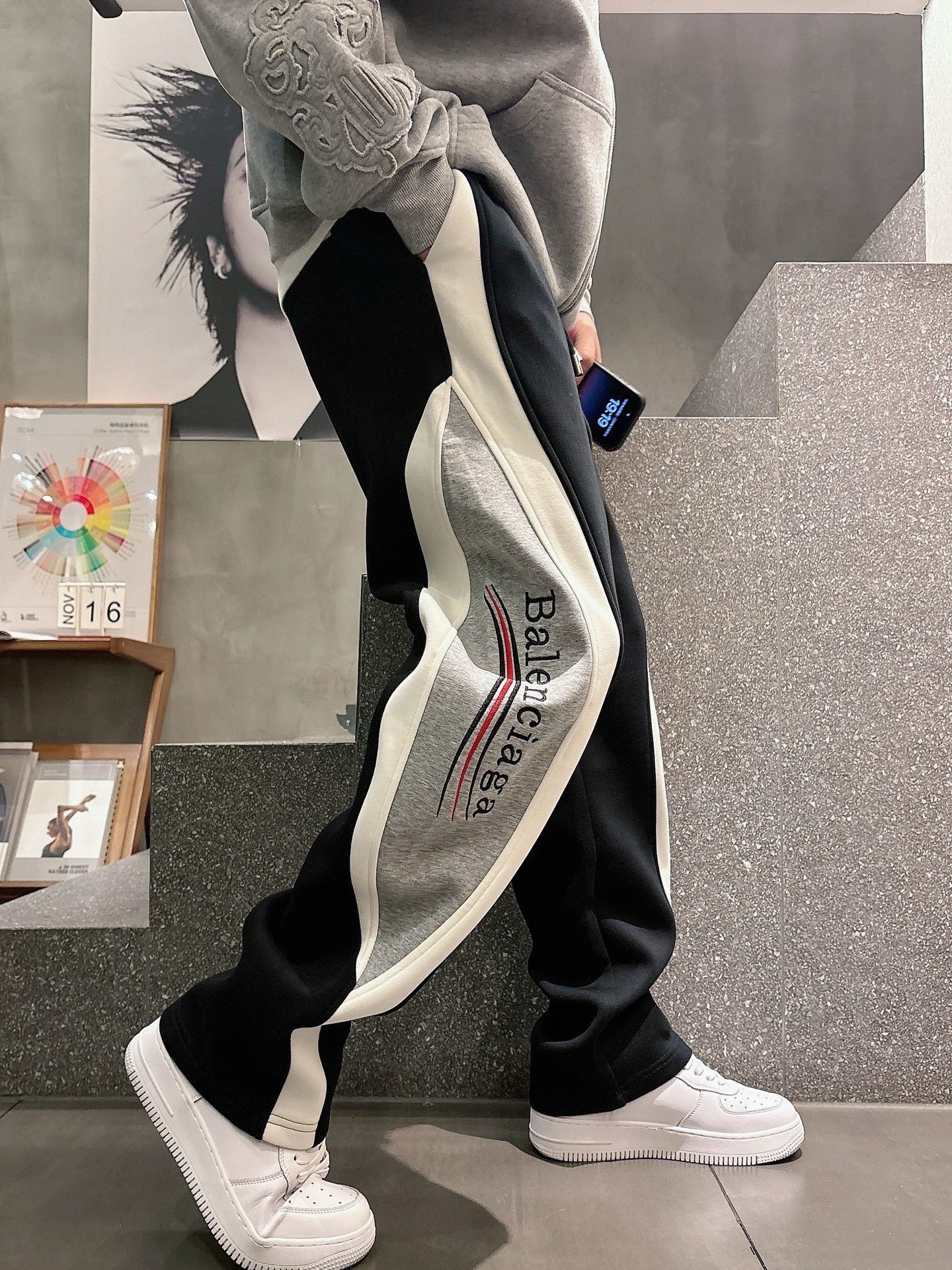 [홍콩명품.BALENCIAGA] 발렌시아가 2026 남성용 추리닝바지 BL1505 PD 홍콩명품의류,구매대행,온라인명품