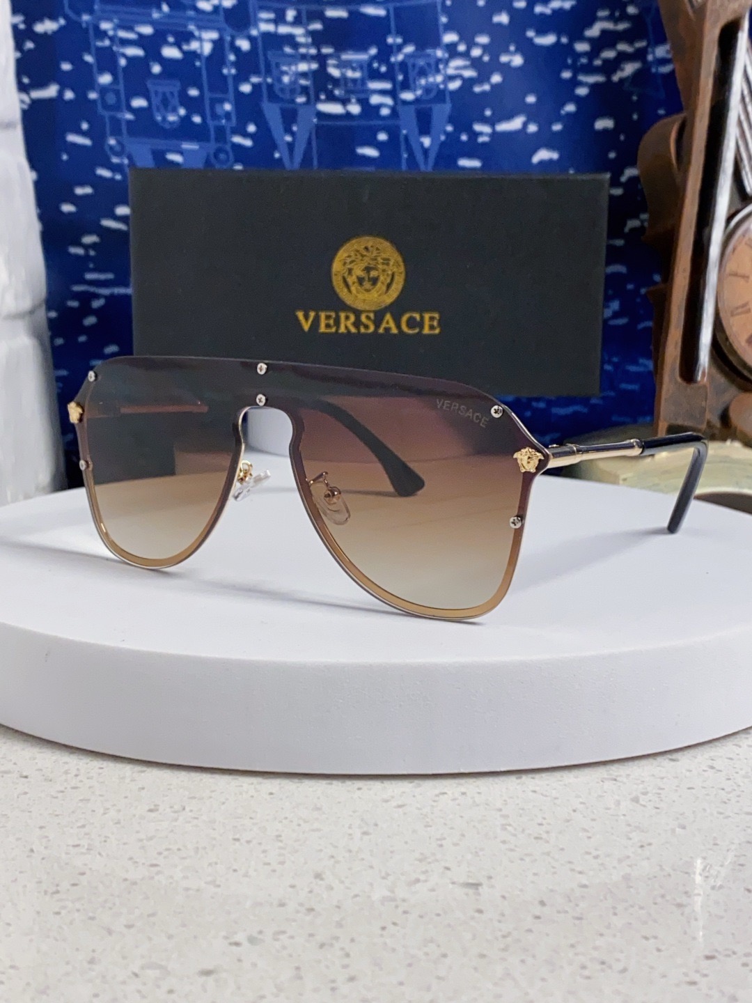 [홍콩명품 VERSACE] 베르사체  26SS 로고 연예인 남여 선글라스 VC003 SG1-A 홍콩명품의류,구매대행,온라인명품