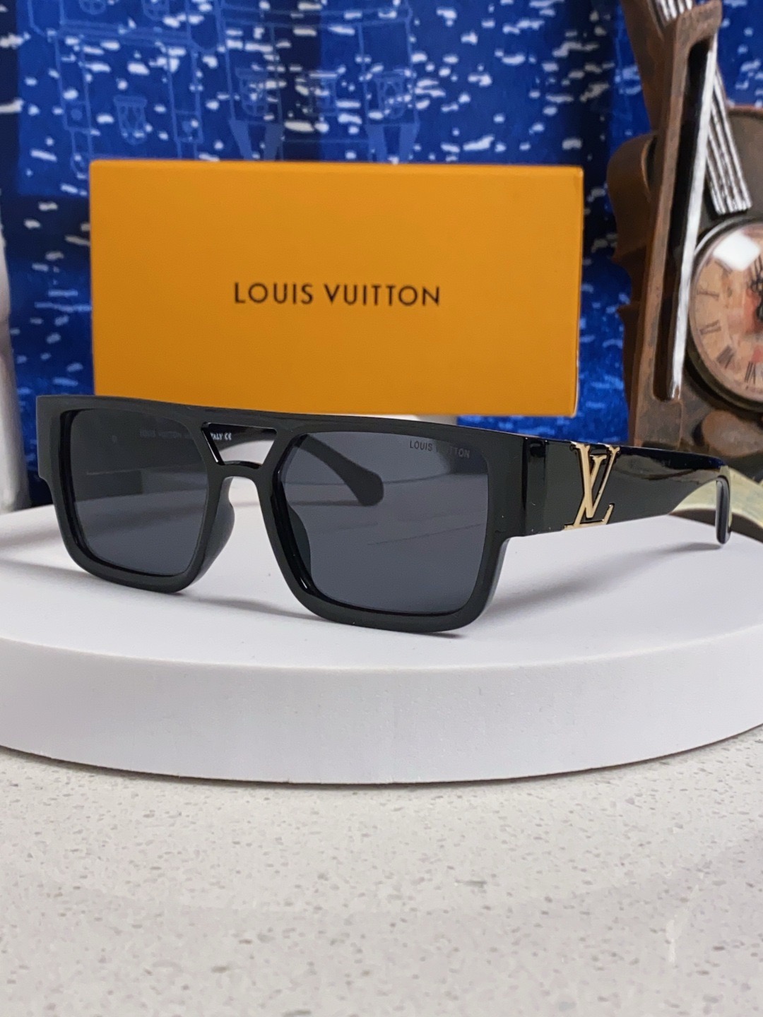 [홍콩명품Louis Vuitton] 루이비통 26SS 로고 연예인 남여 선글라스 LV044 SG1-A 홍콩명품쇼핑몰,쇼핑몰,해외직구,구매대행